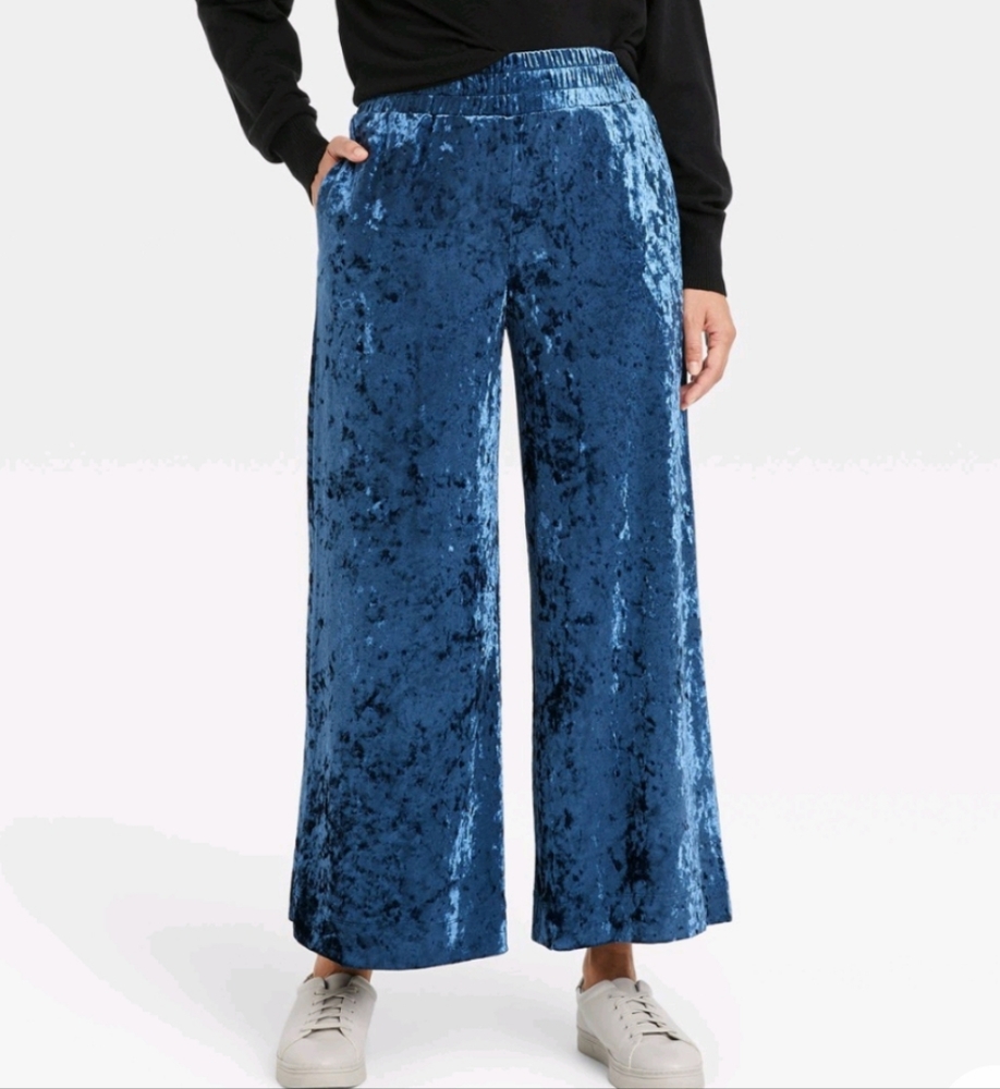 Wide leg velour pants